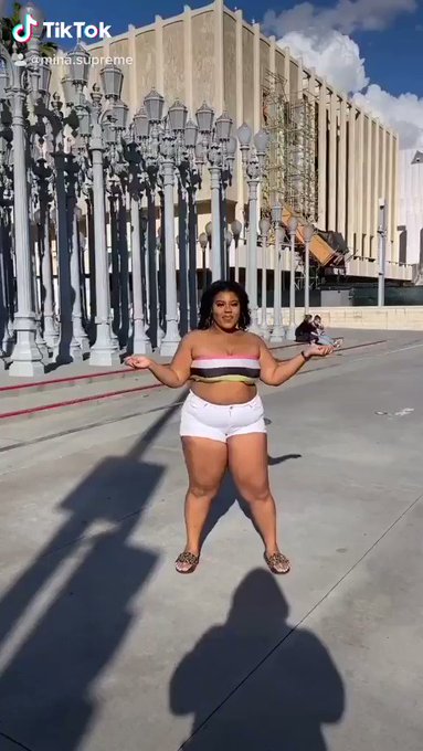 Omg Can&rsquo;t believe they are demolishing #LACMA the lights will surely be missed 😢 https://t.co/9dq7J4<a href="/tag/lacma"class="tags">#LACMA</a>