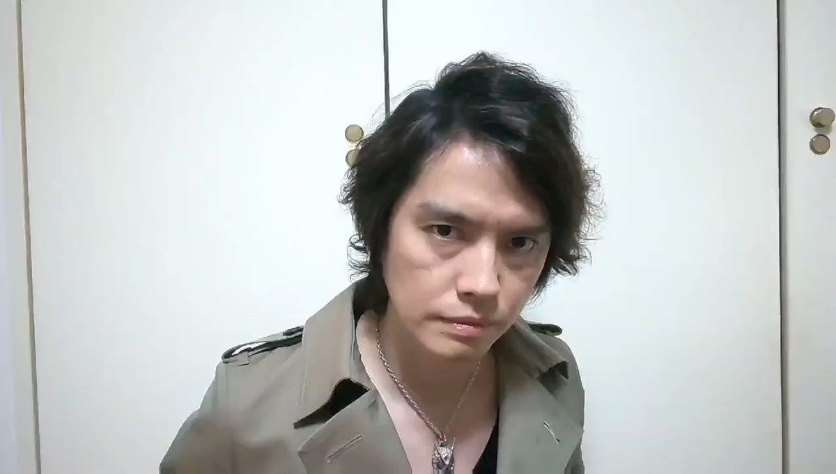 草加雅人 話題の画像がわかるサイト