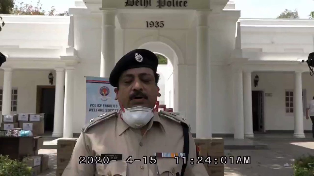 Delhi Police appreciates @NestleIndia's commitment to the police force through its contribution of Nescafe Ready-to-Drink beverages & KITKAT Chunky as a recognition of the efforts of police personnel maintaining public order, protecting people & keeping the nation safe.
@pfws1 https://t.co/05Uxon3n4v