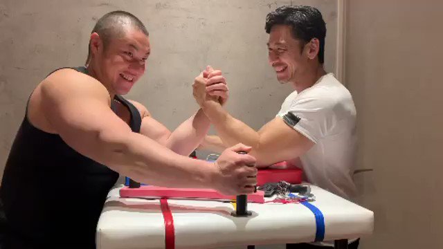 ジャスティス岩倉 Pa Twitter 以前 アームレスリングチャンピオンの近藤忠選手と腕相撲 びくともしないです 強いです 勉強になります 感謝です 腕相撲強くなりたい ジャスティス岩倉 ジャスティス岩倉 Pa Twitter 以前 アームレスリングチャンピオンの近藤忠選手と腕相撲 びくともしないです 強いです 勉強になります 感謝です 腕相撲強くなりたい ジャスティス岩倉