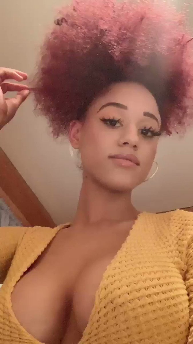 @Stormi_MayaMFs video Tweet