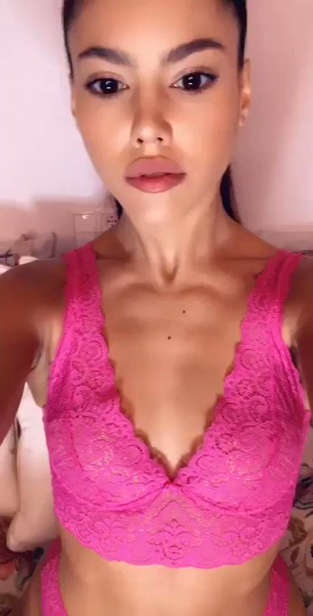 Vamos a por el finde ❤️❤️❤️❤️❤️❤️❤️❤️❤️❤️❤️❤️ https://t.co/nY0xbtd5ej