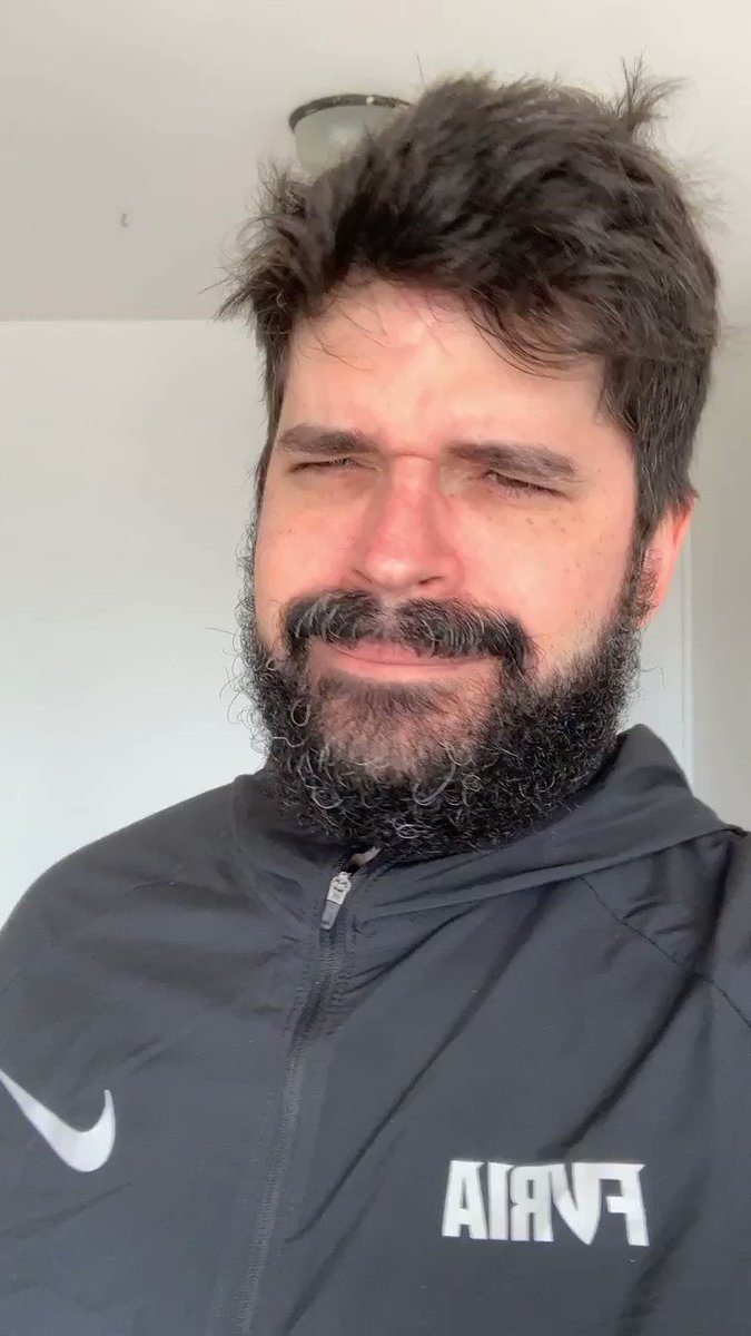 Galera anúncio com grande satisfação que estou produzindo meu primeiro stand up! https://t.co/0uvjDVt2hH