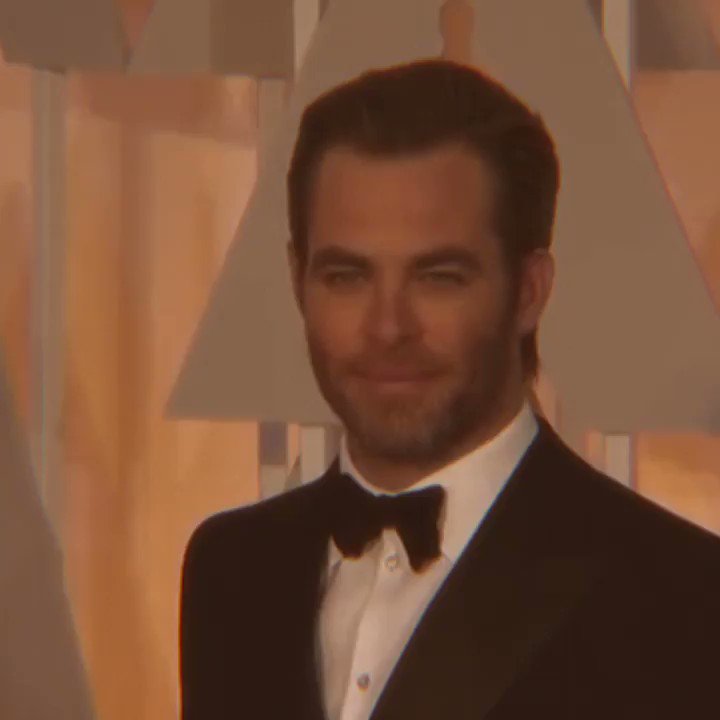 CHRIS PINE BIRTHDAY HAPPY BIRTHDAY KING      
