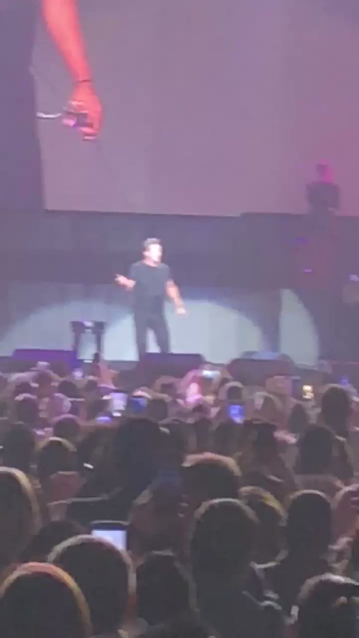 Happy birthday  Luis miguel.     20/18   