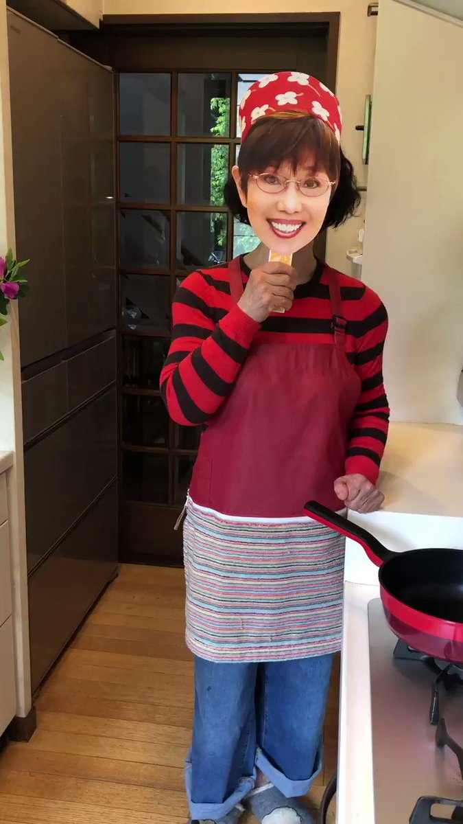 平野レミさん ノーメイクで素顔を隠しながら料理動画を公開 私たちの見たいレミさんの全てがここに 元気もらえた Togetter