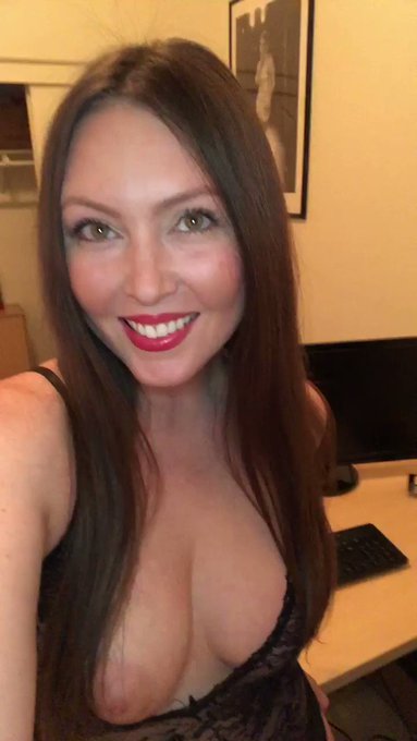 ⭐️ Megan Loxx ⭐️’s pics and videos