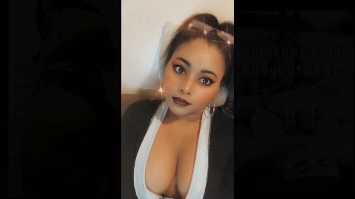 Model - Luna Bat goth