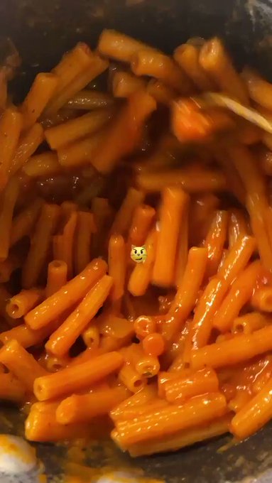 She&rsquo;s wet https://t.co/bwfQLnks6R<a href="/tag/newprofilepic"class="tags"><span>#newprofilepic</span></a>