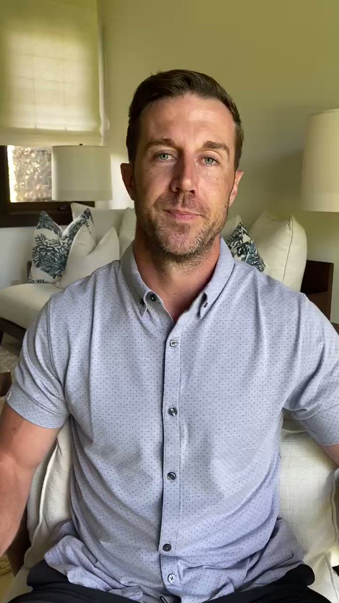 A message from alum Alex Smith to the Class of 2020. #UtahGrad20 🎓
You can watch Alex's address to the University of Utah Class of 2014 here: https://t.co/LvlGKvje0b https://t.co/iXflhSrtqF