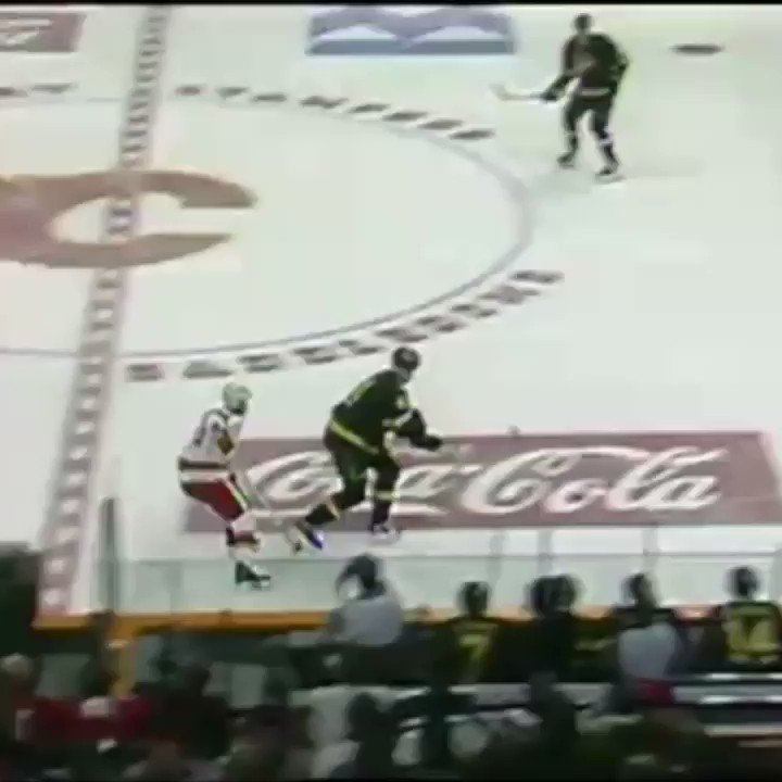 Happy birthday to the Russian Rocket: Pavel Bure! 