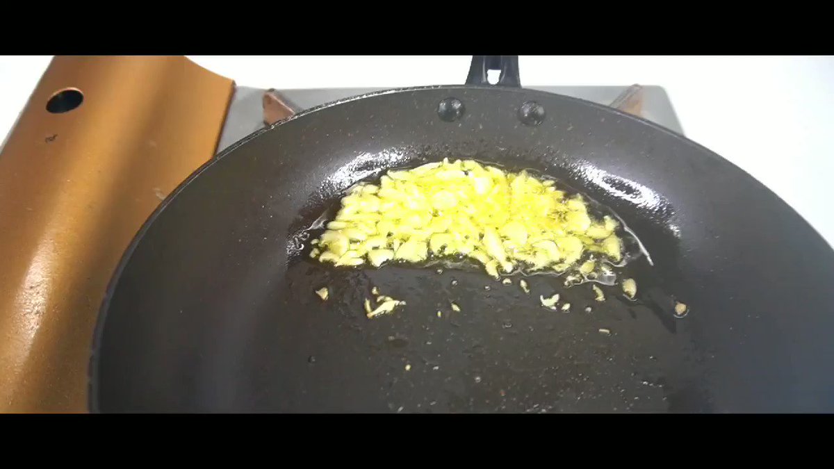 リュウジおにいさんの「邪道にして至高」のペペロンチーノ・最高に美味しそう！！食べてみたい！！