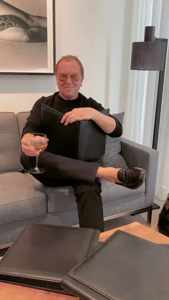 Storytime with Michael: Favorite first at the #MetGala? Couch-dancing and JELL-O shots with @JLo during one of the most magical Mondays of the year. https://t.co/ldmjLhkeMp