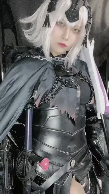 コスプレイヤーさんまのTwitter動画1