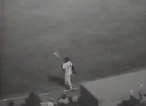 Baseball by BSmile (@BSmile) on Twitter photo 2021-01-19 04:49:28 San Francisco Giants legend Willie Mays becomes the all-time National League home run leader when he hits career HR #512 vs. the Los Angeles Dodgers at Candlestick Park! (1966) #SFGiants #MLB #Baseball #History San Francisco Giants legend Willie Mays becomes the all-time National League home run leader when he hits career HR #512 vs. the Los Angeles Dodgers at Candlestick Park! (1966) #SFGiants #MLB #Baseball #History