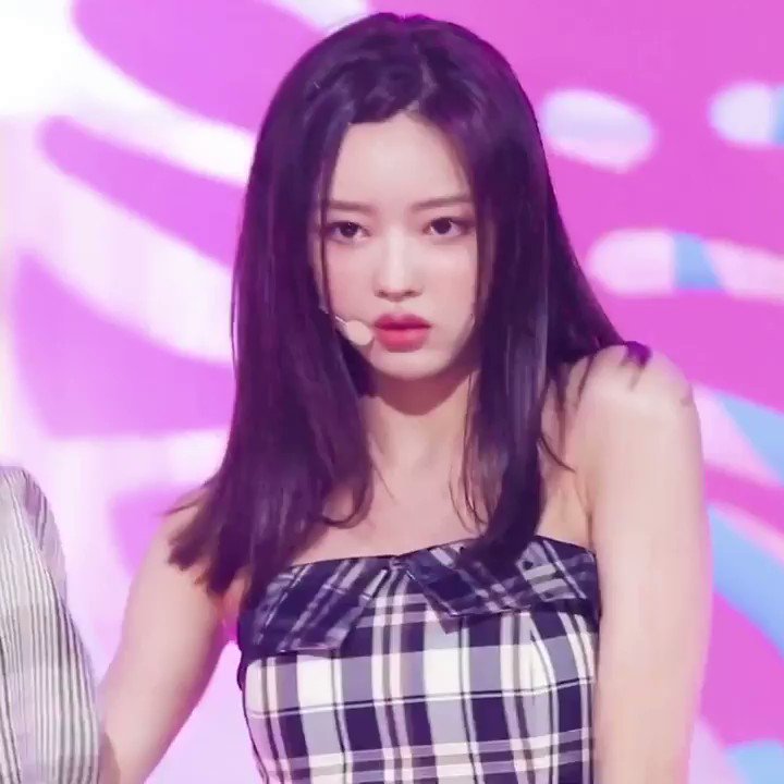 ffs kpop gg bg views #followtrick like rt loona bts red velvet bp blackpink nct dream 127 twice ateez got7 txt itzy skz svt day6 wayv exo everglow thread gain mutual roty fancam promo ifb sm comeback idol #kpop soty anime au art followback fancam blink https://t.co/awJAtVi68F