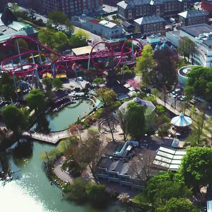 This might just be the coolest kindergarten in the world, right? π§π¦π @Tivoli (πΉ@kongshaugtv) #Denmark
P.S. how's this for @somegoodnews @johnkrasinski? https://t.co/CsadWqzwYp