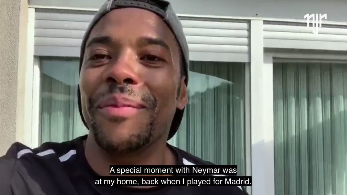 Ídolo do Santos, Robinho relembra histórias ao lado de Neymar Jr e fala qual seu momento especial com o craque.🏆
➡https://t.co/yFqpAZxPyl
The idol of Santos, the player @robinho remembers stories together with @neymarjr and talks about his special moment with him.🏆
#neymar https://t.co/nuKXZZ7qjp