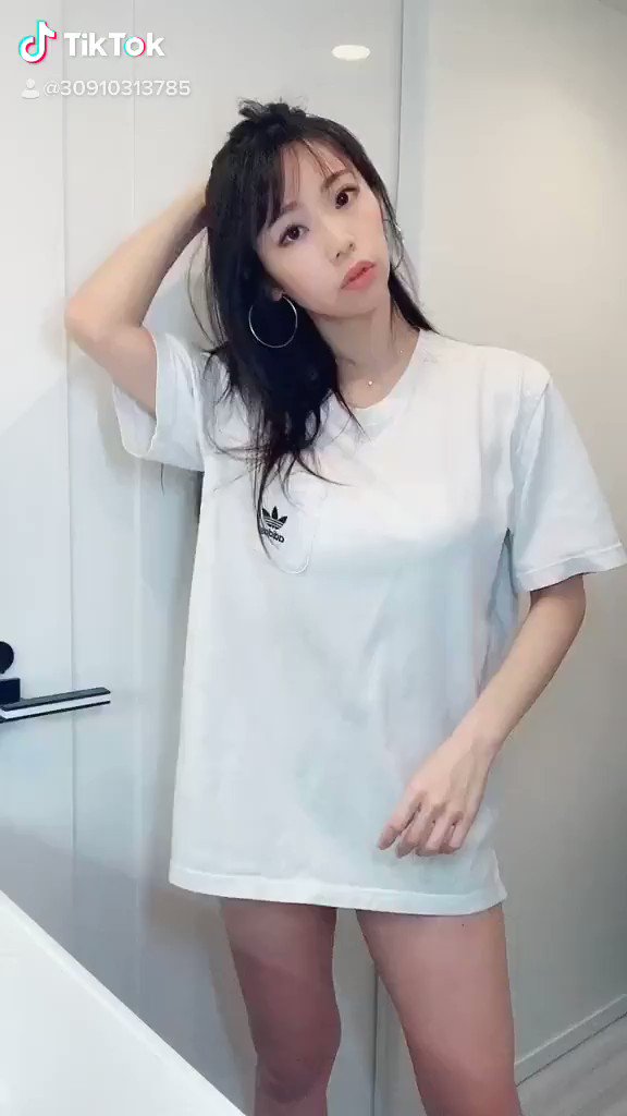 グラビアアイドル鈴木ふみ奈のTwitterエロ動画3