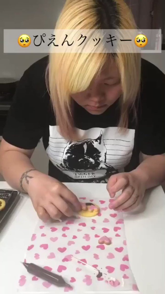 趣味は料理なんじゃー！女子プロレスラーの作るクッキーが女子力高めwww