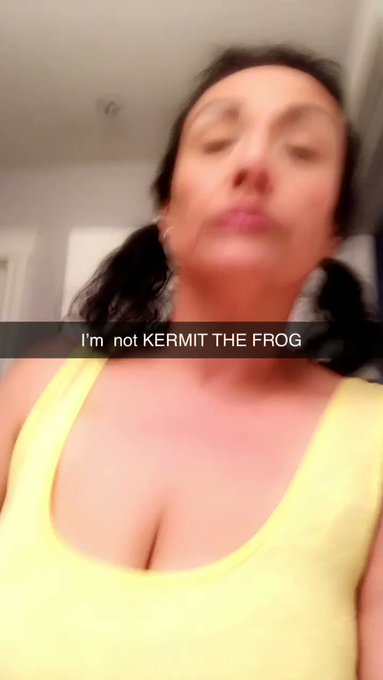 “Ribbit” https://t.co/g9XZX6Lmmt