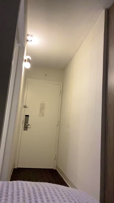 Cum, follow me 💦💦  https://t.co/Ggu5RR4VVA https://t.co/unFdC6cFaB