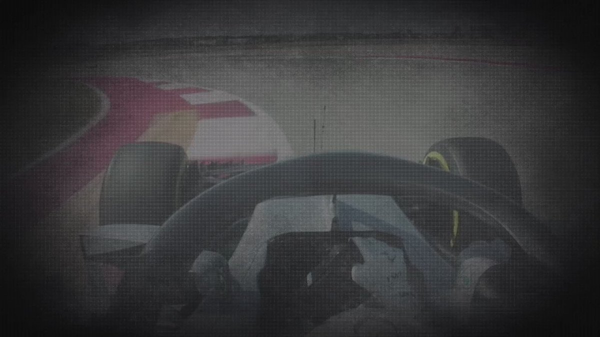 Let’s link up with @LewisHamilton on his DHL Fastest Lap of the 2018 #USGP. While the @MercedesAMGF1 driver finished the race in 3rd position, Kimi Räikkönen took the top podium position, resulting in breaking a record-setting 113-race winless streak. #DHLF1 #F1Rewind #F1 https://t.co/egsT71IKHf