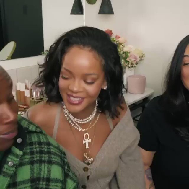 #SHOTSANDSWATCHES @fentybeauty Cheeks Out. Cream Blush. 10 shades. Full video on https://t.co/sid1oil7DN https://t.co/odvYRC9S24