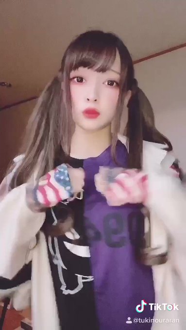 コスプレイヤー月乃うららのTwitter動画2