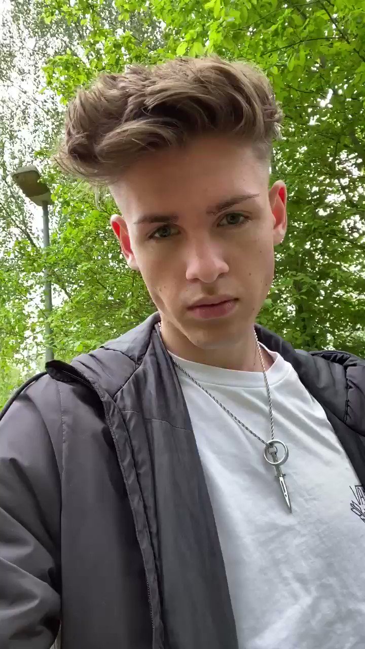 момчета голи Nude gay (@Nudegay85521912) / X