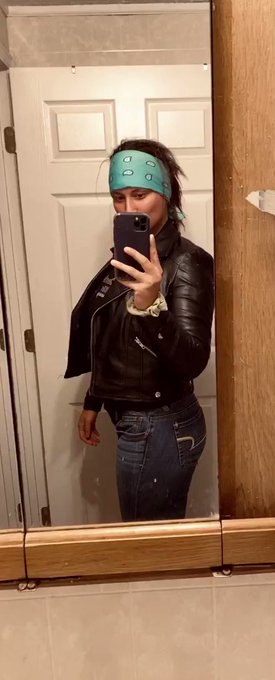 Motorcycle slut. I live to ride whether it be cock or a bike 😝🏍   Who wants to see a photo set of me<a href="/tag/cake"class="tags"><span>#cake</span></a><a href="/tag/motorcycles"class="tags"><span>#motorcycles</span></a><a href="/tag/motorcycleslut"class="tags"><span>#motorcycleslut</span></a>