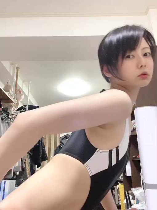 コスプレイヤーうしじまいい肉のTwitterエロ動画3