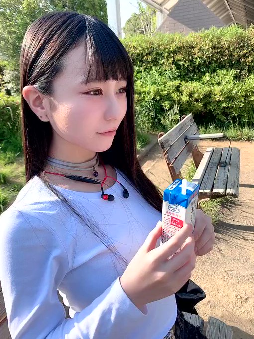 グラビアアイドル樹さくらのTwitterエロ動画1