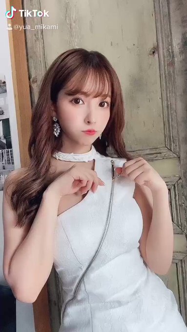 AV女優三上悠亜のTwitterエロ動画2