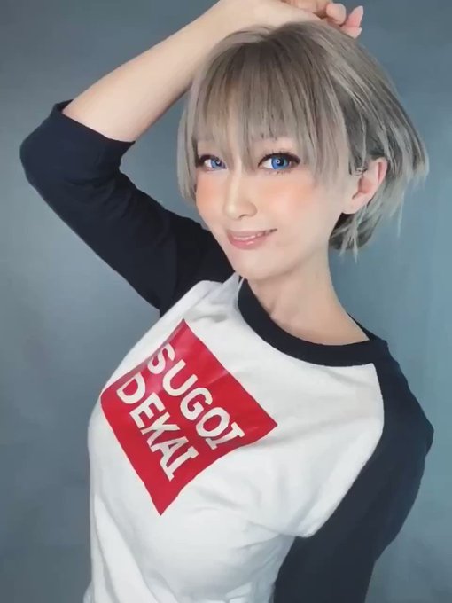 Twitterのコスプレ動画4