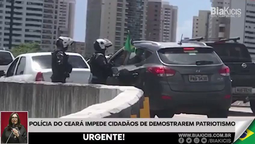 SOCORRO! A liberdade pede socorro! No Ceará a polícia impede que se ostente a bandeira do Brasil. Comunistas criminosos! É preciso reagir! Onde está o Ministério Público? https://t.co/ZBzfL1aEI6