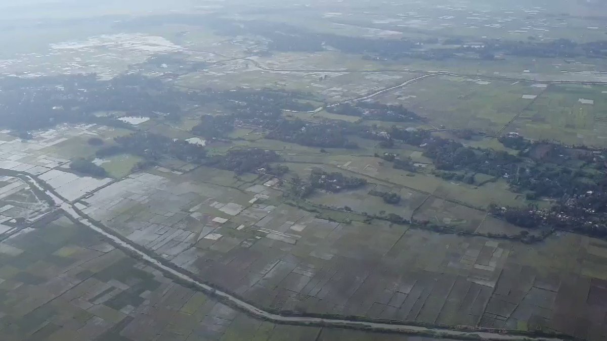 Undertook an aerial survey of #CycloneAmphan affected areas in #Odisha. The cyclone has severely damaged houses, standing crops, electrical infrastructure and uprooted trees in many districts. Steps are being taken up on a war footing to restore normalcy. https://t.co/u230DiMNKK