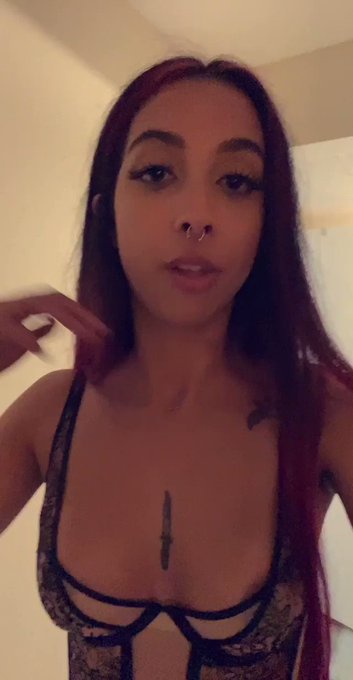 Tell me all the naughty things you would do to me on my https://t.co/z5ManobZuz 
😏 50% off right now