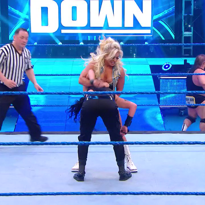What did you make of @SonyaDevilleWWE & @HEELZiggler’s victory on #SmackDown?
#WWEonBT
https://t.co/JWP95Yl7rL