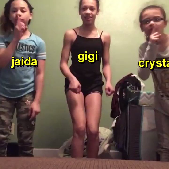 incorrect drag race (@incorrectdrag) on Twitter photo 2020-05-26 19:40:15 the s12 grand finale as random videos the s12 grand finale as random videos