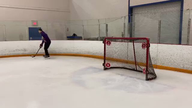 Sportsnet (@Sportsnet) on Twitter photo 2020-05-27 23:05:45 He made that first move look too easy. 👏 🎥: hes_hockey/IG He made that first move look too easy. 👏 🎥: hes_hockey/IG