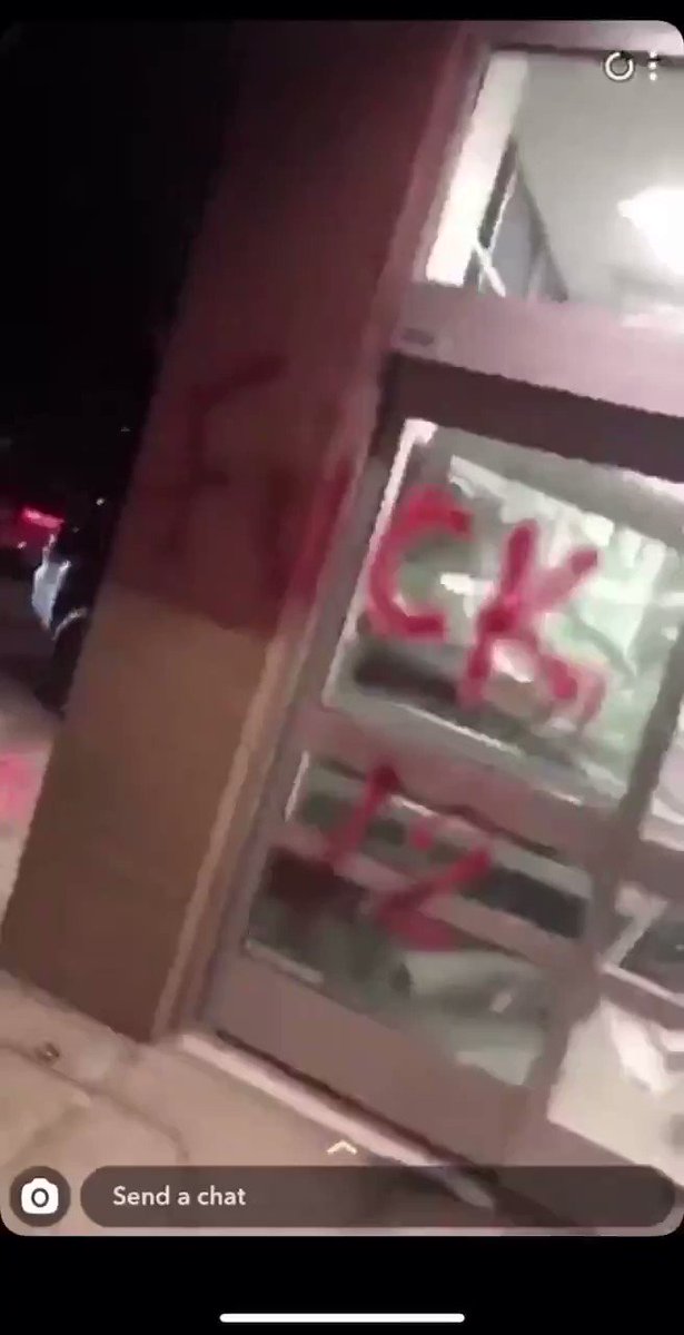 A boy who says he’s 13 apparently drove a car into a store during the Minneapolis BLM riot. He asks others to help him get the car out because it is stuck. #GeorgeFloyd #BlackLivesMatter https://t.co/AUYUkrIBKf