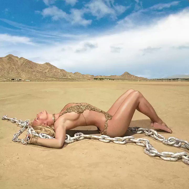 @britneyspears's photo on #MoodRing