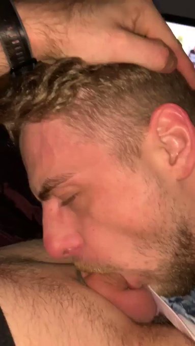 Sucking a polish dom lad and getting spit on ?? 

Who wants to be next and fuck my face? 

https://t