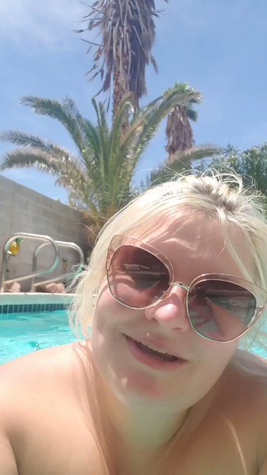 Come play with me! https://t.co/Q4TbA8hKHt  For request turn rebill ON and message me on onlyfans with<a href="/tag/facesittingfriday"class="tags"><span>#facesittingfriday</span></a><a href="/tag/assworshiping"class="tags"><span>#assworshiping</span></a>