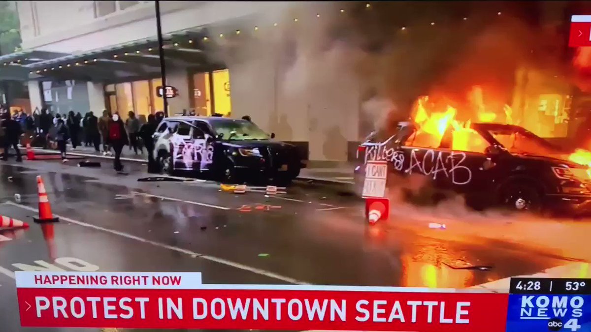 Caleb Hull (@CalebJHull) on Twitter photo 2020-05-31 00:53:03 Rioters just found an AR-15 in an abandoned police car and a hero immidiately pulled his gun and disarmed him. CRAZY Rioters just found an AR-15 in an abandoned police car and a hero immidiately pulled his gun and disarmed him. CRAZY