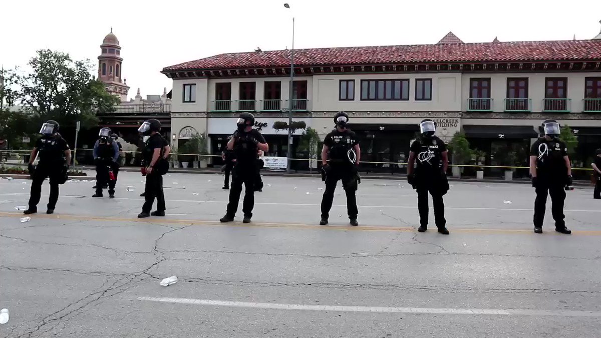 shadow clone wesly!*++ (@weslyinfinity) on Twitter photo 02/06/2020 17:30:45 What @kcpolice did today was UNFORGIVABLE and UNFORGETTABLE What @kcpolice did today was UNFORGIVABLE and UNFORGETTABLE