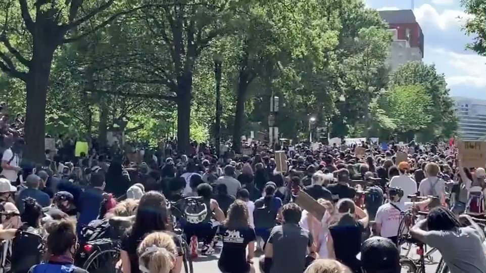 Thousands peacefully kneeling in DC remembering George Floyd chanting, “Stop Killing Black People.”
Why isn’t this video viral? Why is the media only interested in talking about isolated acts of vandalism & theft?
We’re here & We ain’t leaving. https://t.co/pJCsBbKisr