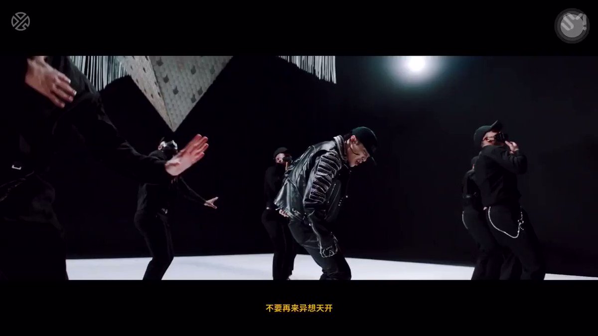 ๐ง๐ฏ (@CHANSOOperior) on Twitter photo 2020-06-01 05:11:03 when Lay says I am the Kingโ he really meant it! heโs truly on another level ๐๐ป๐๐ป๐๐ป๐๐ป๐๐ป @layzhang @weareoneEXO when Lay says I am the Kingโ he really meant it! heโs truly on another level ๐๐ป๐๐ป๐๐ป๐๐ป๐๐ป @layzhang @weareoneEXO