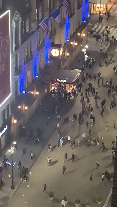 An organized group of rioters have looted the Macy's flagship store in Manhattan. The store is among the largest department stores in the country and is a National Historic Landmark. After breaking in, rioters set a fire outside the store. https://t.co/CdeHX4LLZL